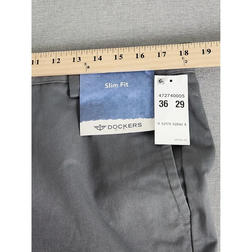 NWT Dockers Easy Khaki Slim Fit Men's 36x29 Office Stretch Gray City Minimalist